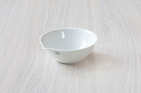 Misky odpařovací s rovným dnem a s výlevkou, porcelán