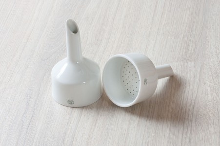 Nálevky Büchnerovy, porcelán