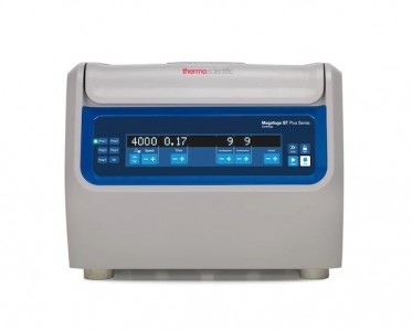 Centrifuga multifunkční Megafuge ST1 Plus / ST1R Plus